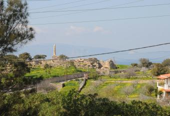 Kalokenti Studios has Balcony rooms