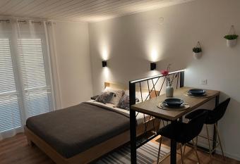 Apartment Bagaric has Balcony rooms