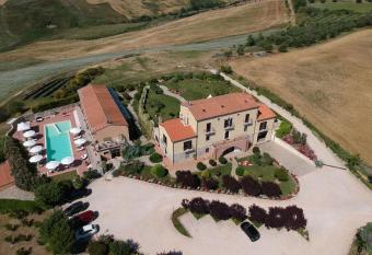 Masseria Grande has Balcony rooms