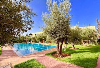 Cabane Ouirgane has Balcony rooms