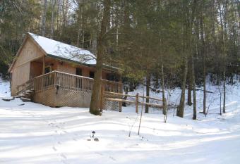 Valle Crucis Farm has Balcony rooms