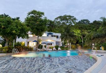 Green9 Hotel & Beach Resort Same has Balcony rooms