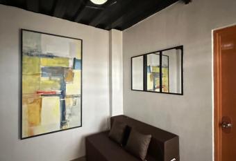 Mountain View Cabin 2 has Balcony rooms