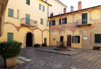 Casa di Mamma has Balcony rooms