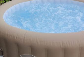 Finca las vistas allows 18 year olds to book a room