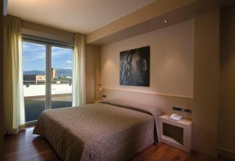 Hotel Europa allows 18 year olds to book a room