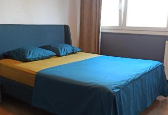 Apartement 2 rooms Saint Louis - Euroairport - Basel - Train station has Balcony rooms