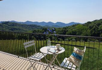 Agriturismo Riva Beata has Balcony rooms