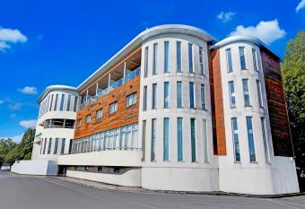 Belvilla Crewe City Centre Lifestyle allows 18 year olds to book a room