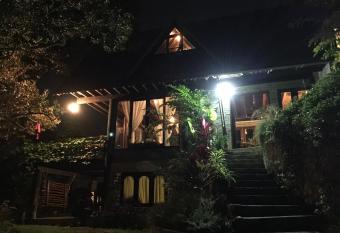 Amazing Feel In PLASSID has Smoking rooms