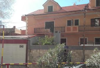 Villa Miranda - Croazia has Smoking/Balcony rooms