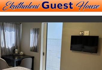 Ekuthuleni Guest House Benoni has Balcony rooms