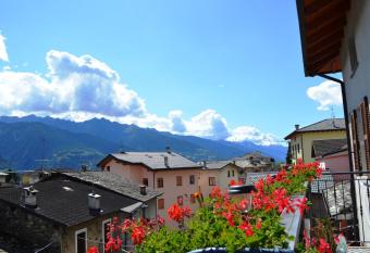 Casa Giuliana has Balcony rooms