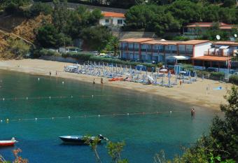 Hotel Stella Maris has Balcony rooms
