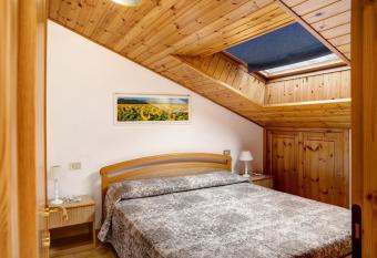 Piccolo Nido has Balcony rooms