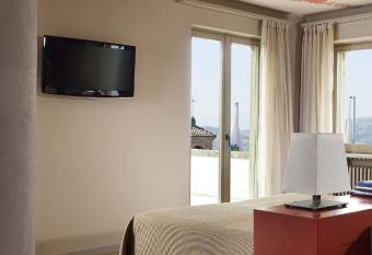 Titano Suites has rooms with a private hot tub