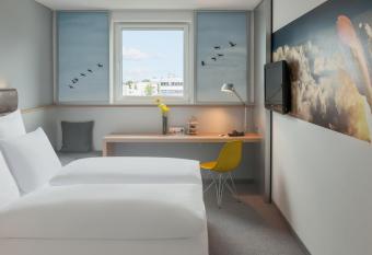 Essential by Dorint Stuttgart/Airport allows 18 year olds to book a room
