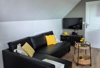 Logement neuf tout   quip   has Balcony rooms