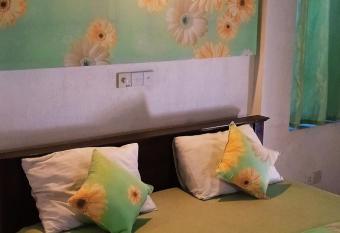 Nilas Guesthouse has Balcony rooms