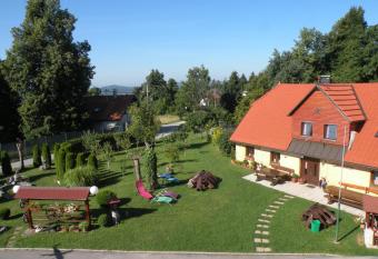 Farm Stay Pr Lavric has Balcony rooms