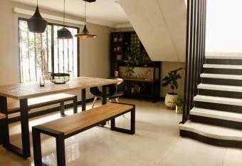 Casa Primavera has Balcony rooms