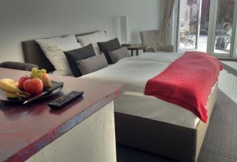 Aparthotel Flughafen Leipzig has Balcony rooms