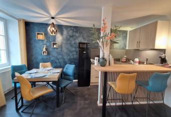 Modern Jungle - Colmar has Balcony rooms