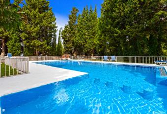 Holiday Home El Alc  zar has Balcony rooms