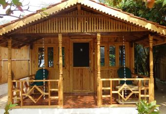 Ramsons Goa Cottages has Balcony rooms