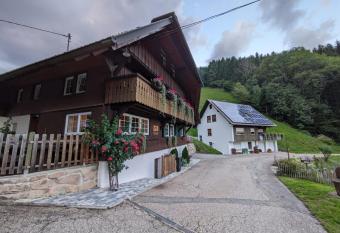 Ferienwohnung H  berlehof has Balcony rooms