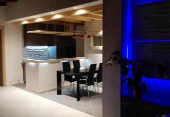 Il Piccolo Rifugio - L Angoletto has Balcony rooms