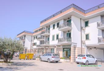 Residence del mare has Balcony rooms