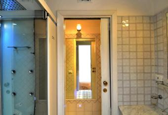 Albergo La Conca Azzurra has Balcony rooms