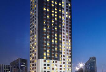 Shilla Stay Seodaemun Seoul Station allows 18 year olds to book a room