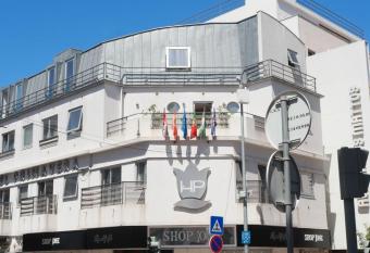 Hotel Primavera allows 18 year olds to book a room