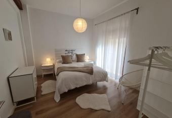 Alojamientos Seg  briga Rural (Monta  a) has Balcony rooms