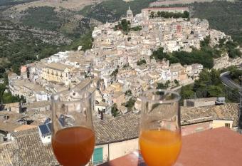 Finestre su Ibla has Balcony rooms