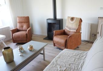 Huuske Groede has Balcony rooms