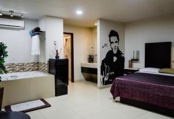 Hotel Velario has Balcony rooms