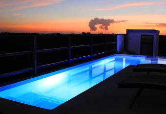 Los Amigos Tulum allows 18 year olds to book a room