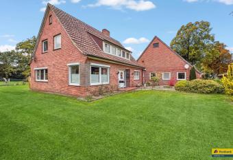 Ferien oder Wochenendhaus has Balcony rooms