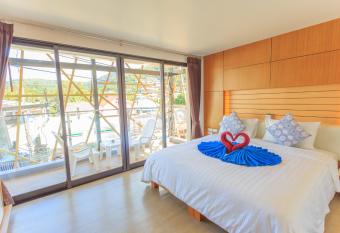 Room Actually has Balcony rooms