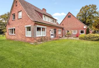 Ferien oder Wochenendwohnung has Balcony rooms