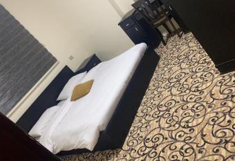 Golden key hotel has rooms with a private hot tub