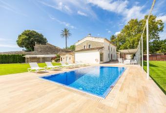 Casa Con Piscina En Selva has Balcony rooms