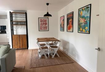 Cloud Serviced Properties - Lovely One Bed with Sofa bed - Bracknell has Balcony rooms