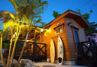 Tropical Frog allows 18 year olds to book a room