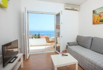 Apartments Kairos has Balcony rooms