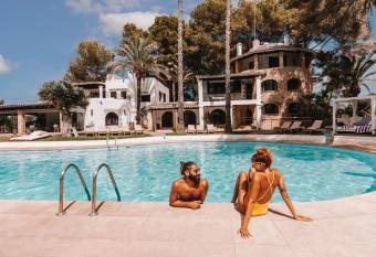 Agroturismo Sa Talaia-Adults Only has Balcony rooms