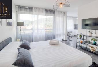 Appartement City Mountain has Balcony rooms